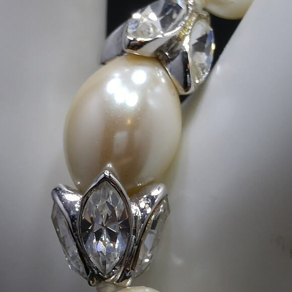 Vintage Faux Pearl Rhinestone Bracelet, Hand-knotted Glass Pearls - Picture 3 of 10